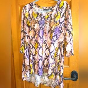 Snakeorint blouse